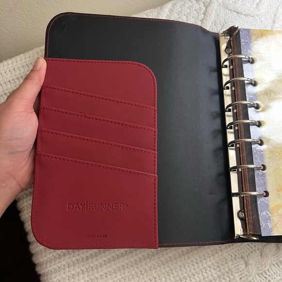 Day Runner Red Planner ❤️ - Picture 5 of 15